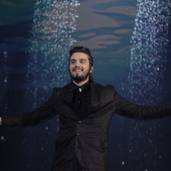 Luan Santana reatou namoro a estudante Jade Magalhães em dezembro de 2016