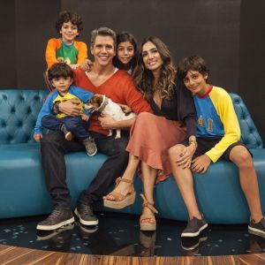 Márcio Garcia diz que na sua casa há apenas um computador e uma televisão: 'Temos que dividir'