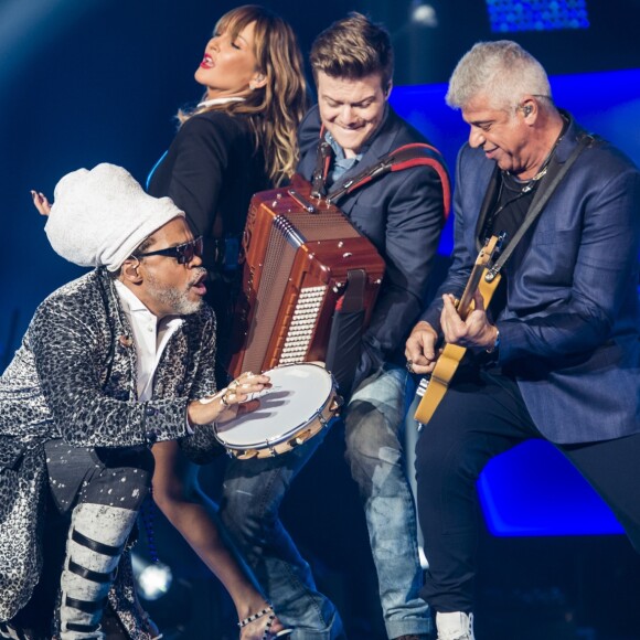 Cláudia Leitte, Michel Teló, Lulu Santos e Carlinhos Brown vão cantar seus sucessos para as finalistas do 'BBB17'