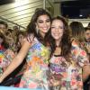 Juliana Paes assiste ao segundo dia de desfiles das escolas de samba do Rio de Janeiro, na Marquês de Sapucaí, em 3 de março de 2014. A atriz encontrou com a cantora Ana Carolina