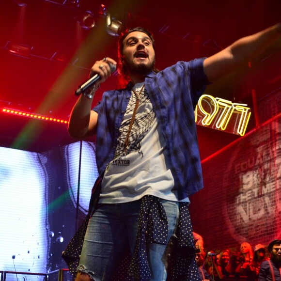 Luan Santana lotou a plateia do Vivo Rio