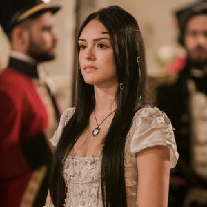' A criação deste figurino foi orgânica. A Lucila (Robirosa, figurinista da novela) me perguntava o que eu enxergava da Anna', contou Isabelle Drummond