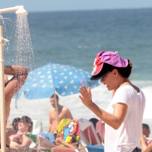 Carolina Ferraz também é mãe de Valentina, de 22 anos