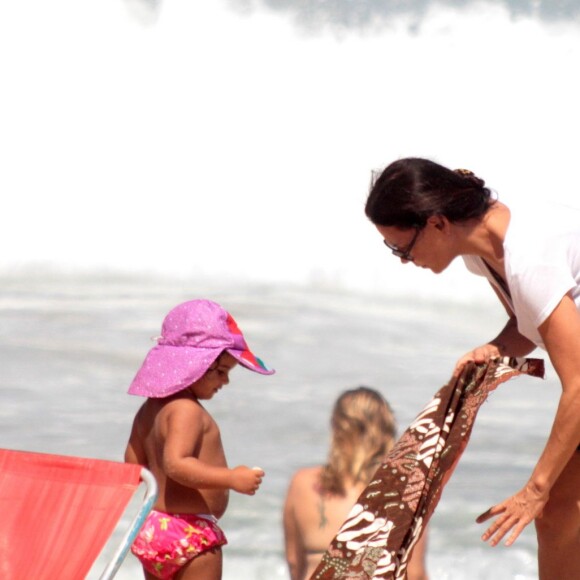 Carolina Ferraz contou que nunca fez plástica no rosto