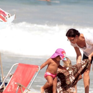 Carolina Ferraz e sua filha, Anna Izabel