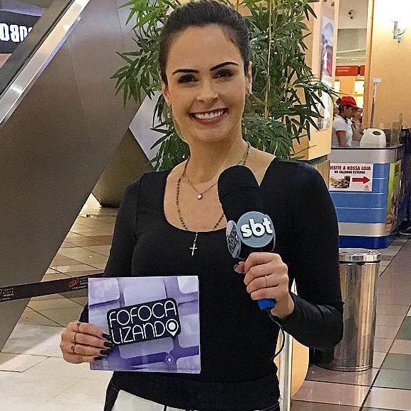 Ana Paula Renault também foi repórter do 'Fofocalizando' no SBT