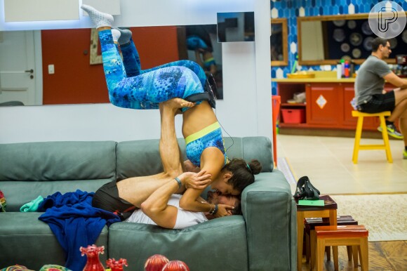 Emilly e Marcos viveram um romance conturbado na 17ª edição do 'Big Brother Brasil'