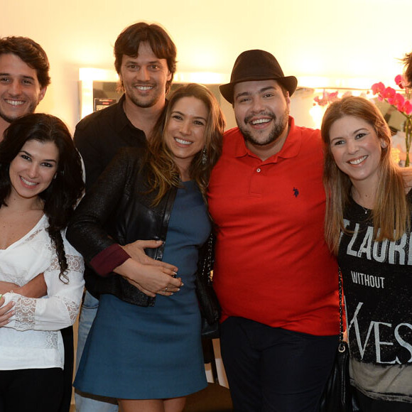 Patricia Abravanel e Fabio Faria estão juntos desde 2013 e foram flagrados em clima de romance pela primeira vez em show de Tiago Abravanel, sobrinho da apresentadora