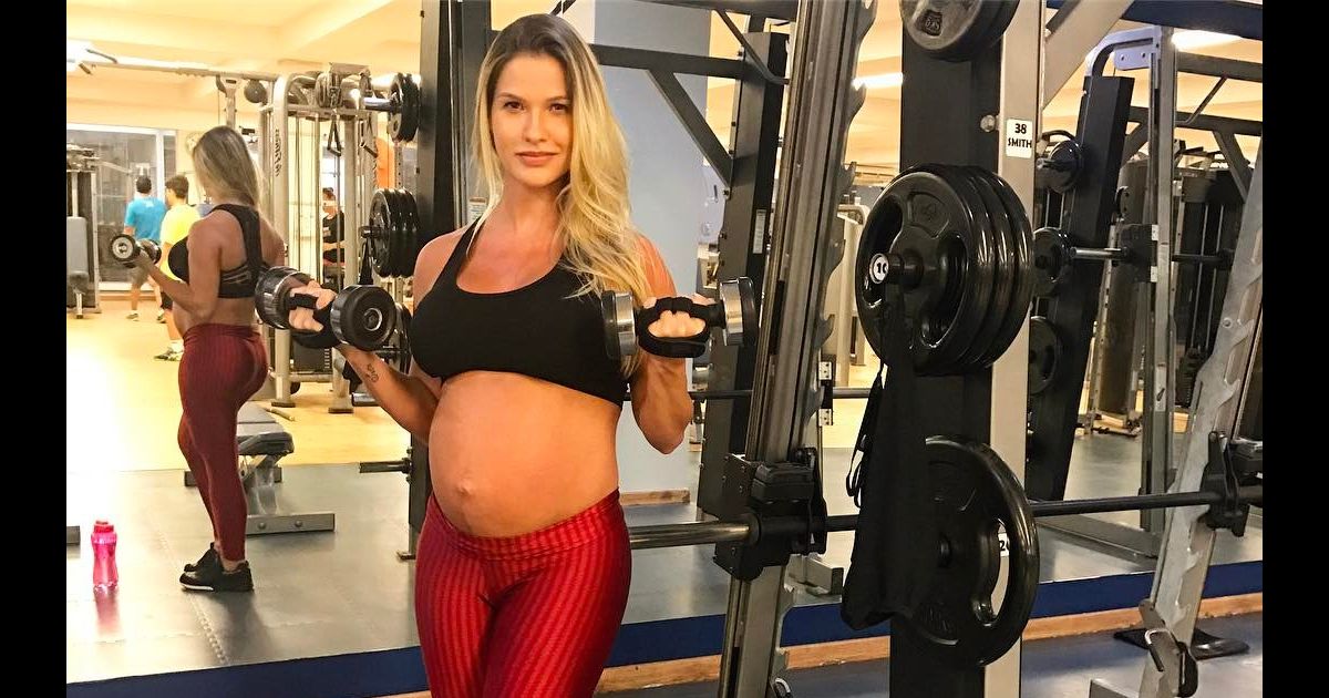 Andressa Suita Mostra Barriga De Grávida E Gusttavo Lima Se Declara Em Foto Postada Por Ela