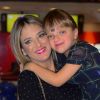 Ticiane Pinheiro dá limite para a filha, Rafaella Justus, na hora de comprar presentes: 'Só em datas'