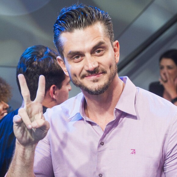 Emilly, do 'BBB17', quer esquecer passado dentro do confinamento: 'O que tenho a dizer é que minha vida está maravilhosa e quero aproveitar tudo de bom que está acontecendo. O jogo acabou. Vida que segue'