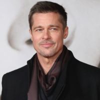 Brad Pitt, ex de Angelina, está curtindo vida de solteiro: 'Namorando um pouco'