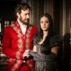 Anna (Isabelle Drummond) se casa com Thomas (Gabriel Braga Nunes) com um vestido de cor escura dado pela Princesa, na novela 'Novo Mundo'