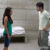 Marlon (Rodrigo Simas) conta para Celina (Mariana Rios) que a fórmula estabilizadora está com Lili (Juliana Paiva), em 'Além do Horizonte', em 6 de março de 2014