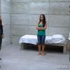 Tereza (Carolina Ferraz) ameaça colocar Marlon (Rodrigo Simas) e Celina (Mariana Rios) na máquina da felicidade em 'Além do Horizonte'