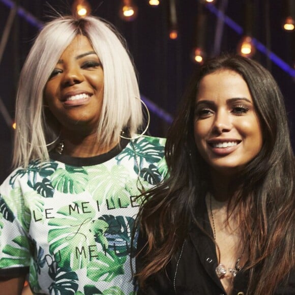 Anitta convidou Ludmilla para substitui-la no comando do 'Música Boa Ao Vivo', nesta terça-feira, 25 de abril de 2017