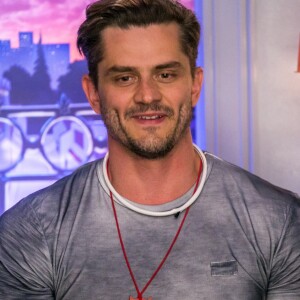 O ex-BBB Marcos acusou Emilly de ter pedido por sua saída no 'BBB17'