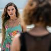 Cibele (Bruna Linzmeyer) descobre a traição de Ruy (Fiuk) ao encontrar Ritinha (Isis Valverde) na casa de praia do amigo dele, na novela 'A Força do Querer'