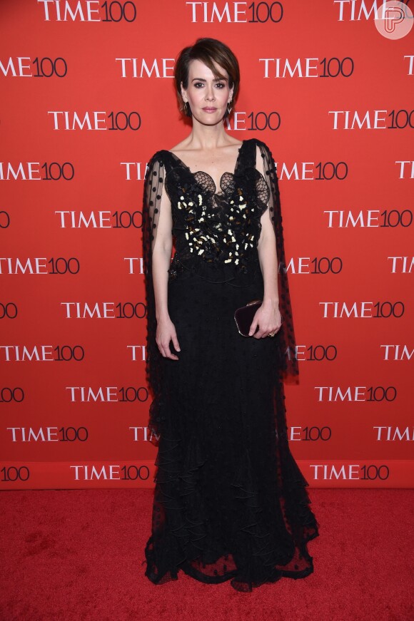 Sarah Paulson também apostou na transparência com um vestido Rodarte para o baile de gala Time 100, em Nova York, nesta terça-feira, 25 de abril de 2017