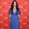 Demi Lovato usou vestido assinado pelo estilista Zuhair Murad no baile de gala Time 100, em Nova York, nesta terça-feira, 25 de abril de 2017