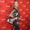 Blake Lively usou look com transparências e bordados da grife Marchesa no baile de gala Time 100, em Nova York, nesta terça-feira, 25 de abril de 2017