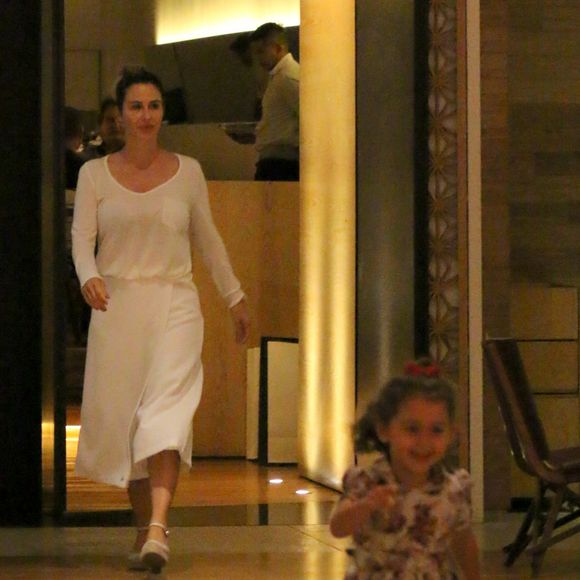 Minna, filha de Guilhermina Guinle, correu ao deixar o restaurante japonês