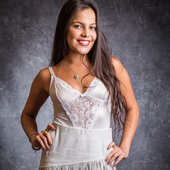 'Te amo, minha vida, do tamanho do infinito', escreveu a ex-BBB Emilly para a mãe, Marisa, em seu Twitter