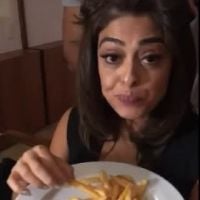 Juliana Paes devora batata frita antes de baile: 'Hoje eu só comi isso!'. Vídeo