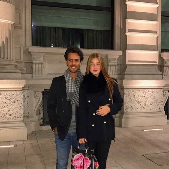 Marina Ruy Barbosa foi pedida em noivado por Xandinho Negrão durante viagem do casal à Tailândia, em julho de 2016