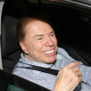 Silvio Santos voltou para sua mansão pra se arrumar pro casamento