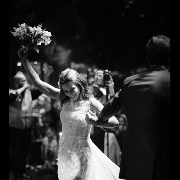 Patricia Abravanel oficializou a união neste sábado, 29 de abril de 2017, com Fábio Faria