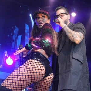 Anitta faz primeira performance de 'Sim ou Não' com o cantor Maluma em show no Vivo Rio, neste sábado, 29 de abril de 2017