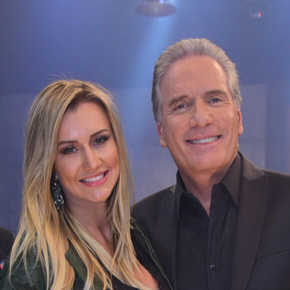 Roberto Justus e Ana Paula Siebert completaram dois anos de casamento