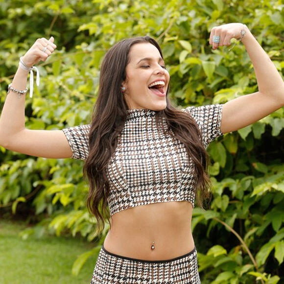 Emilly tem planos de ser cantora, atriz e escritora após vencer o 'BBB17'