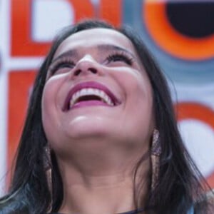 Emilly, campeã do 'BBB17', adiou os planos de posar nua em respeito aos fãs mirins