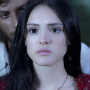 Questionada por Joaquim (Chay Suede), Anna (Isabelle Drummond) o manda embora e o chama de mentiroso, na novela 'Novo Mundo'