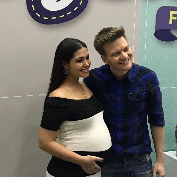 Thais Fersoza marcou presença na feira APAS Show 2017, em São Paulo, em 3 de maio de 2017