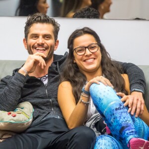 'Marcos e Emilly se amam, só precisam conversar' , afirma Fani