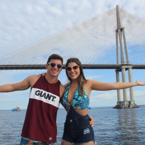 Ex-BBB Manoel se encantou ao conhecer pontos turísticos de Manaus com Vivian: 'Um sorriso vale mais que mil palavras'