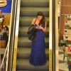 Mel Fronckowiak, grávida de Rodrigo Santoro, deixa o shopping da Gávea, na Zona Sul do Rio de Janeiro