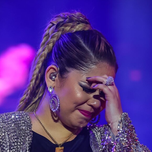 Marília Mendonça chorou durante show da turnê 'Festa das Patroas', no Anhembi, na noite dete sábado, 6 de maio de 2017
