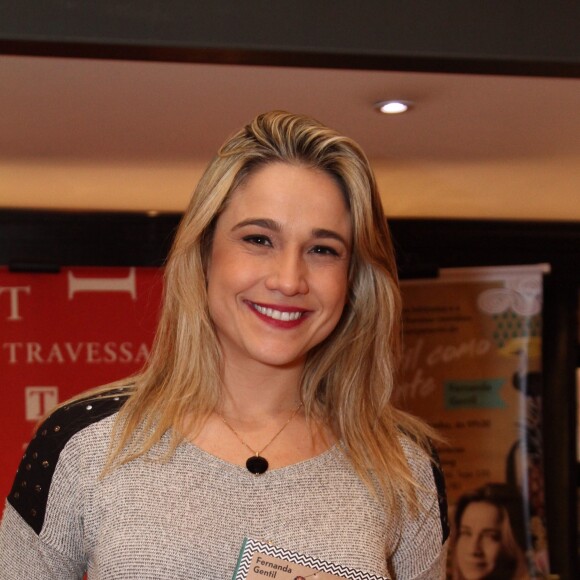 Fernanda Gentil relembra início de namoro com Priscila Montadon: 'Batendo a cabeça na parede'