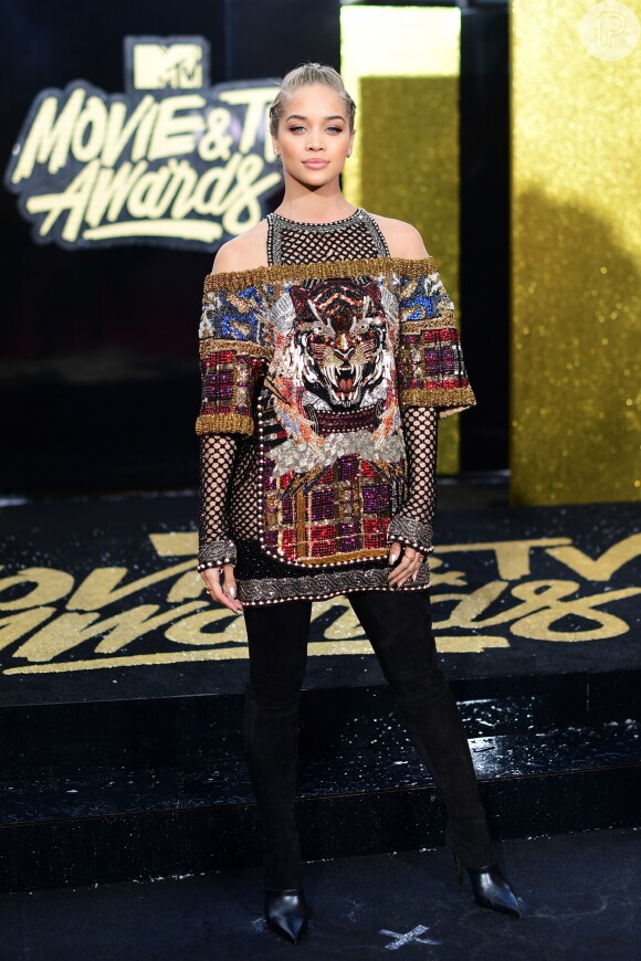 A modelo Jasmine Sanders de Balmain no MTV Movie and TV Awards, que aconteceu em Los Angeles, Estados Unidos, na noite deste domingo, 7 de maio de 2017