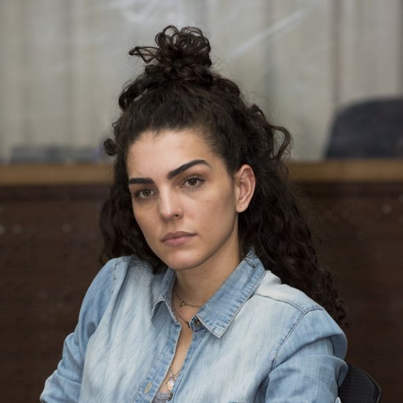 Júlia Konrad entra na novela 'Rock Story' para viver Samira, a namorada de um bandido que comparsa de Lorena (Nathalia Dill)