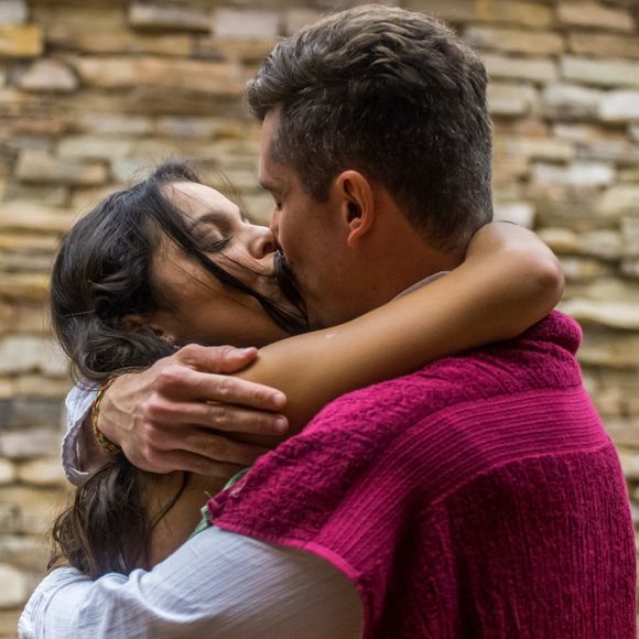 Ex-BBB Marcos não se incomoda com os fãs que 'shippam' ele e Emilly: 'O que é feito com respeito não incomoda. São manifestações de carinho'