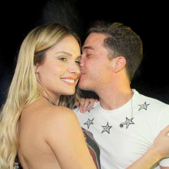 Wesley Safadão e Thyane Dantas foram clicados em clima de romance