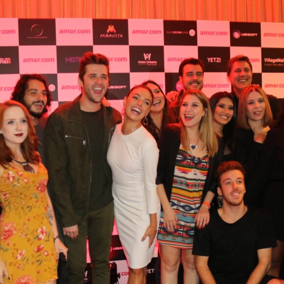 A pré-estreia do filme 'Amor.com' reuniu famosos no Cinemark Villagemall