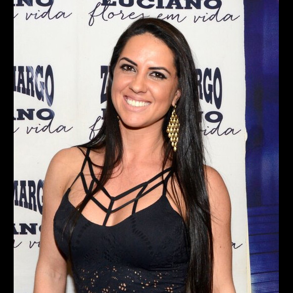 Graciele Lacerda, namorada de Zezé Di Camargo, recebeu elogios de seguidores do Instagram