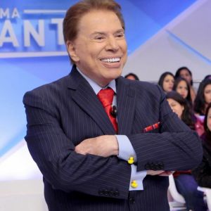 Silvio Santos bateu o carro ao chegar atrasado nos estúdios do SBT na última quinta-feira, 11 de maio de 2017