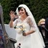 Para a cerimônia de seu casamento, Lily Allen usou um vestido da estilista francesa Delphine Manivet